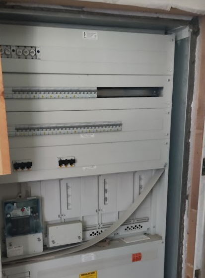 Verkabelung vom Wechselrichter bis Zählerschrank + Umbau Zählerschrank nach Aufwand - Voltaik.shop