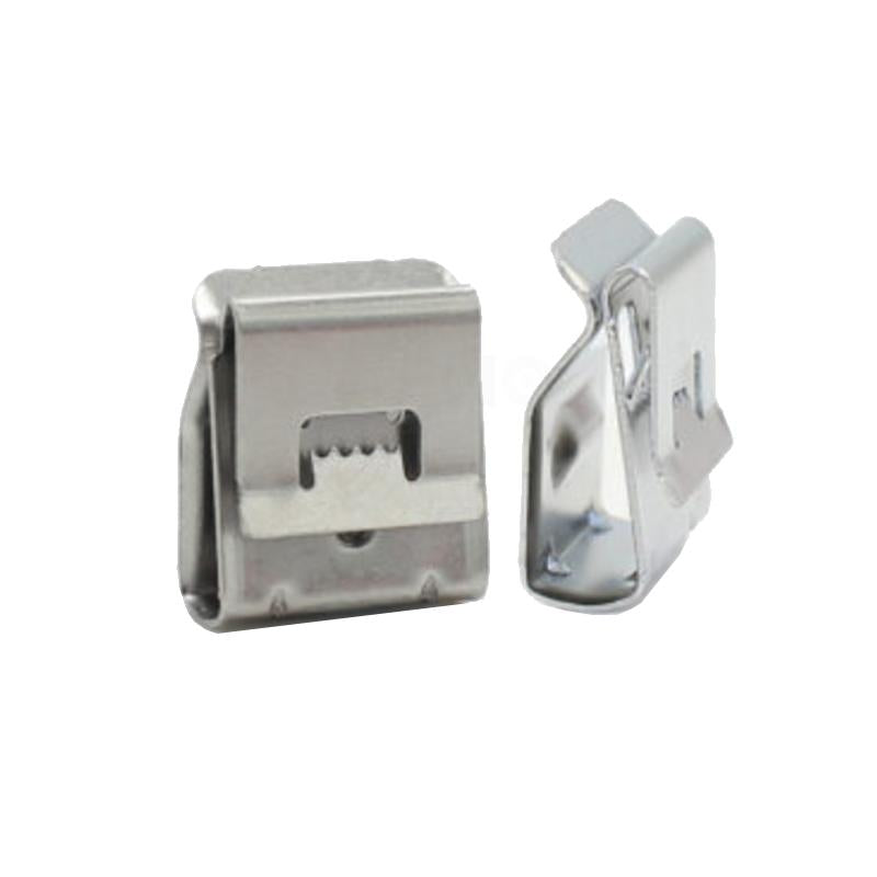 Kabelclip am Modulrahmen befestigt (K-49-K)